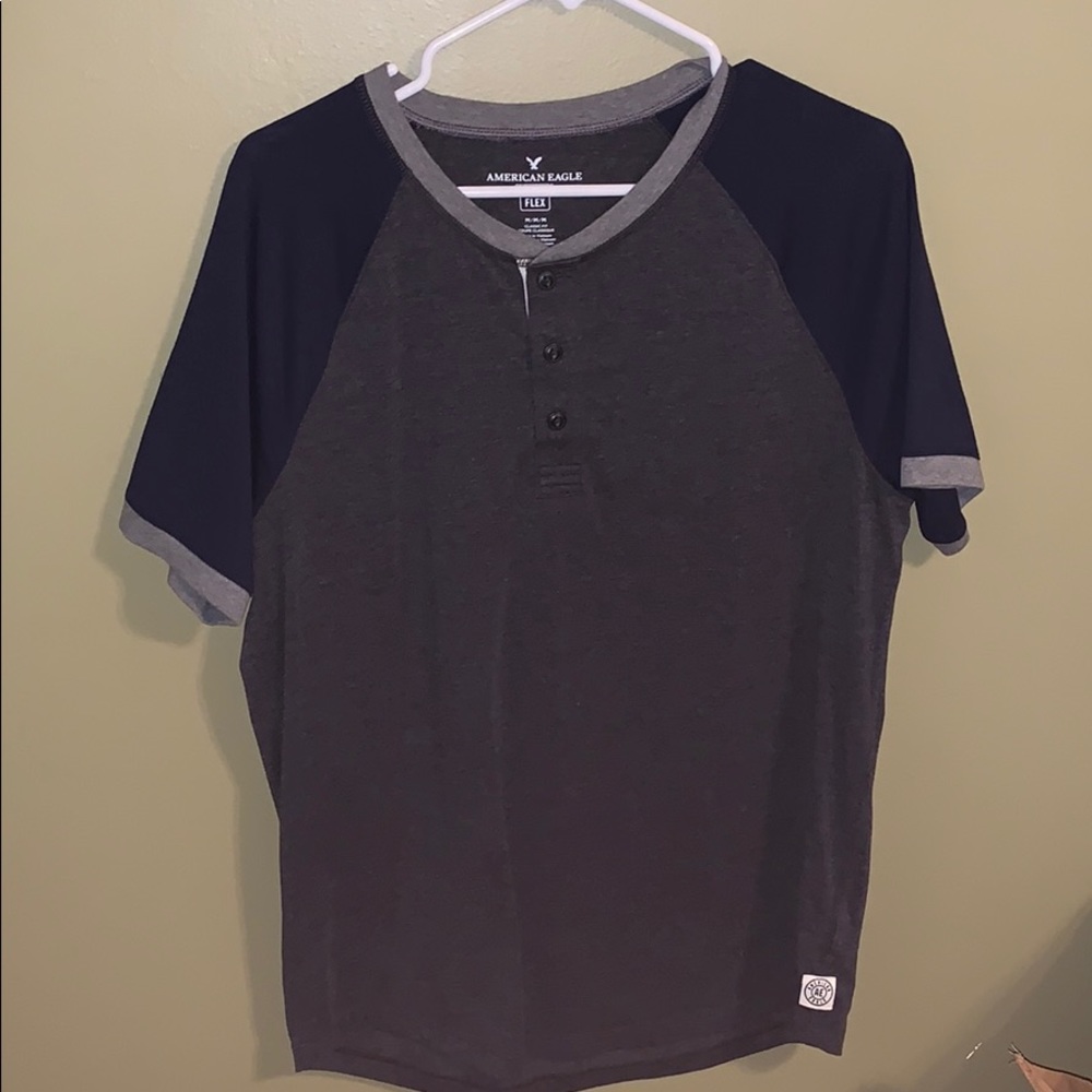 American Eagle T-shirt